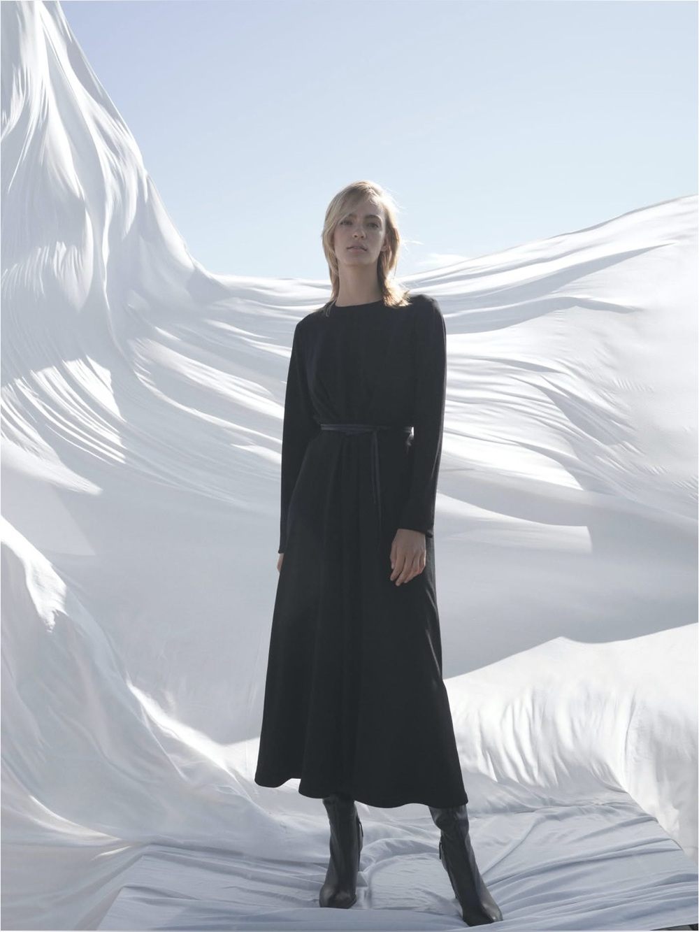 JUDITH AND CHARLES - Made in Canada - Long Sleeve Black belted Dress. Size 6